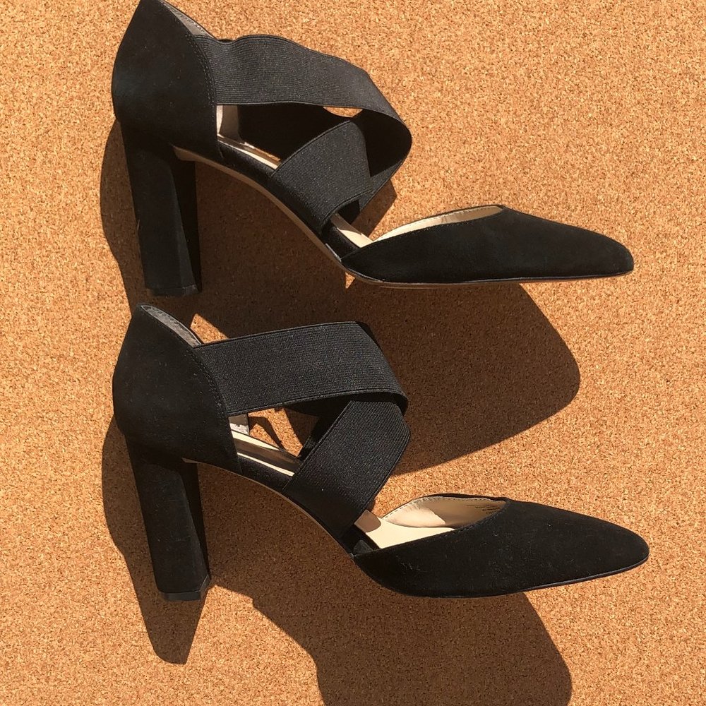 Adrienne Vittadini  black suede shoe sz 11